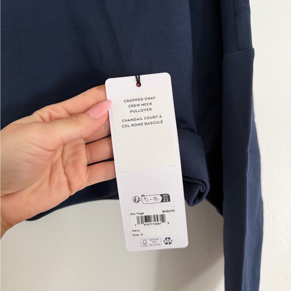 Alo Navy Cropped sway crewneck - Picture 5 of 6